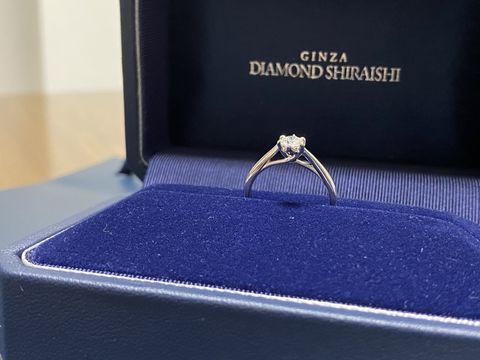 【銀座ダイヤモンドシライシの口コミ】 ダイヤモンドの品質の高さに比べ、値段がお手頃だと感じ、コストパフォー…