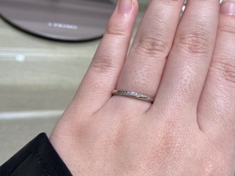 【アイプリモ(I-PRIMO)の口コミ】 ダイヤが端までキラキラしており、ダイヤの大きさも小さいため、より輝い…