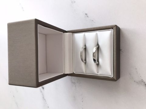 【ブルガリ(BVLGARI)の口コミ】 国内外のブランドをかなりの数見て回りましたが、太さ・厚みが絶妙でダイ…