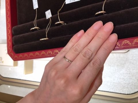 【カルティエ(Cartier)の口コミ】 カルティエのブランド力に、海外ブランド独特のシンプルなデザインが落と…