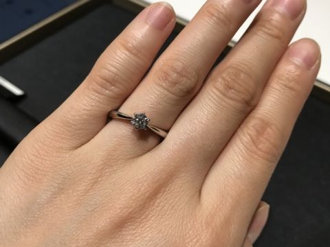 【銀座ダイヤモンドシライシの口コミ】 シンプルで歳を重ねても長く使えるデザインのもの・せっかくなので婚約指…