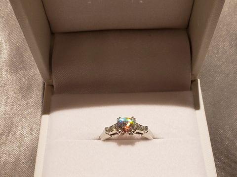 【宝寿堂(ほうじゅどう)の口コミ】 どこのお店を見ても、ぴんとくる指輪がなかったため、希望のデザインを伝…