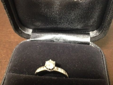 【ティファニー(Tiffany & Co.)の口コミ】 エンゲージリングは一粒ダイヤ！という憧れがあり、同時にエタニティリン…