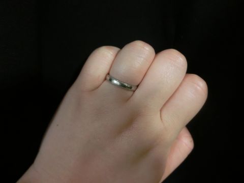 【LUCIE(ルシエ)の口コミ】 指が太めなので、ほっそりして見える幅のものを探していました。勤務中に…