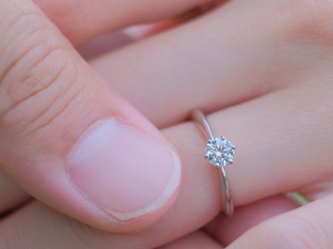 【MIKIMOTO(ミキモト)の口コミ】 大きなダイヤが輝きを放っていてかなり存在感があります。この輝きはさす…