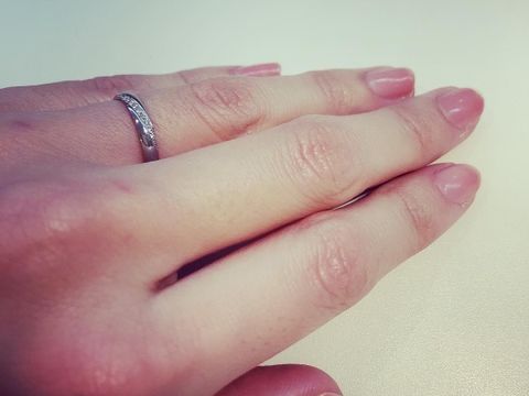 【PILOT BRIDAL(パイロットブライダル)の口コミ】 丈夫さ、長く大事にできるデザイン、着けたときのしっくり度を重視して探…