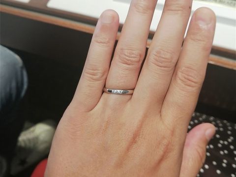【銀座ダイヤモンドシライシの口コミ】 プラチナの素材も質が良いですし、ダイヤモンドの輝きが強くてとても綺麗…