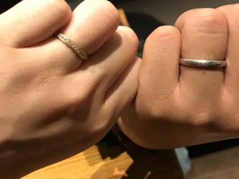 【俄(にわか)の口コミ】 デザインが決め手でした！
綺麗な木目にマットな加工がおしゃれです。
長…