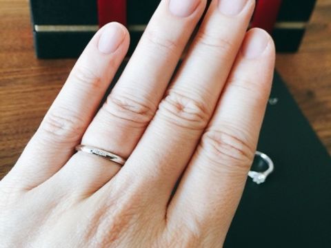 【ラザール ダイヤモンド(LAZARE DIAMOND)の口コミ】 メレダイヤが3つ入っていて自分にはほどよく、他のブランドにはあまりない…