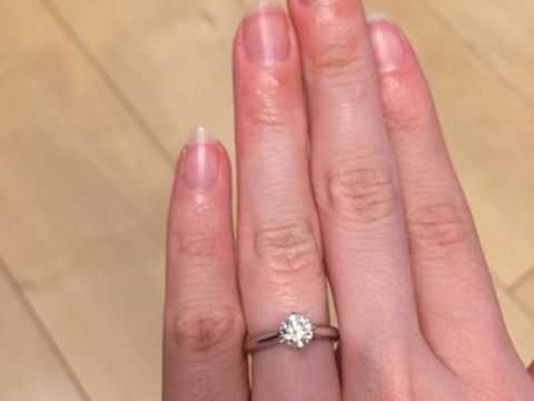 【宝寿堂(ほうじゅどう)の口コミ】 指輪選びでは色んなお店を下見し、半年くらい迷いに迷いましたが、最終的…