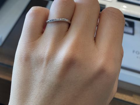 【I's stone(アイズストーン)の口コミ】 メレダイヤのウェーブラインの指輪でラインナップが沢山ありました。一番…