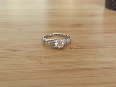 【LEHAIM(レハイム)の口コミ】 試着して、ダイヤモンドが一番映えるもの、飽きずに長く付けることが出来…