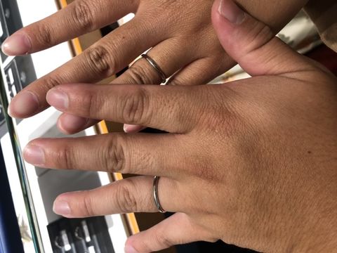 【銀座ダイヤモンドシライシの口コミ】 指輪のデザインについては、シンプルなデザインがお互い良かったため丸み…