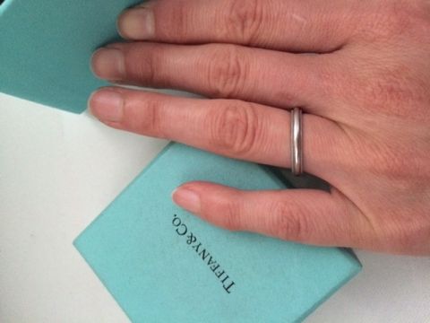 【ティファニー(Tiffany & Co.)の口コミ】 割れることもあると聞いたので、ダイヤなどの石が入っていないもので、少…