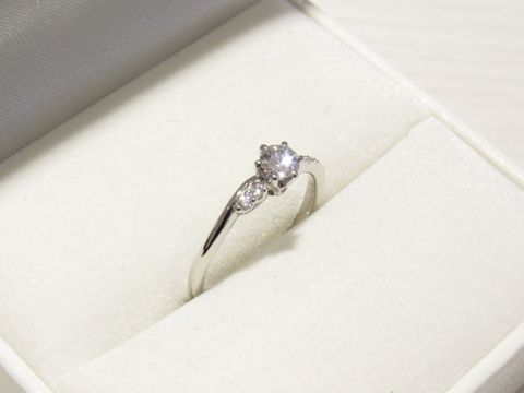 【輪-RIN-の口コミ】 ダイヤモンドを選ぶ際にたまたま入荷したIFというとても綺麗なダイヤモン…