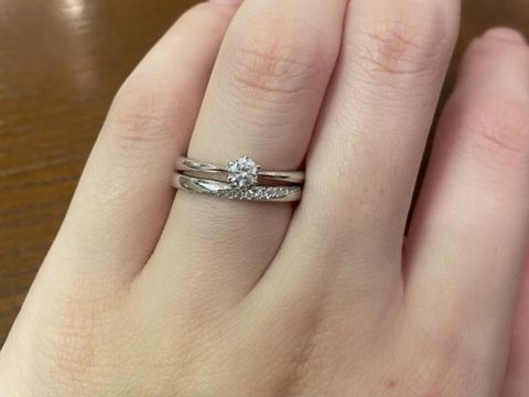 【TRECENTI(トレセンテ)の口コミ】 王道ストレート一石タイプですが、リングの細さがより上品に見せてくれま…