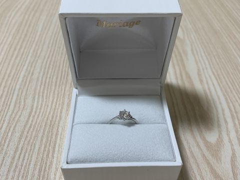 【Mariage ent(マリアージュエント)の口コミ】 指輪のデザインが好きで、いくつか試着した中でも一番似合うものを選びま…