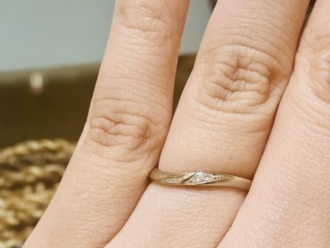 【杢目金屋(もくめがねや)の口コミ】 繊細な指輪のデザインで、他の人と被らないところが魅力だと思います。着…