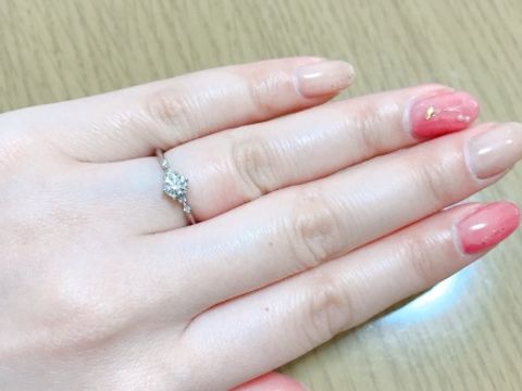 【Flowaves(フロウェーブス)の口コミ】 ネットで探していた時から素敵な指輪だなと思っていました。
実際にお店に…