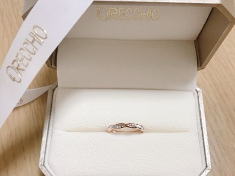 【ORECCHIO(オレッキオ)の口コミ】 少し個性的だけどあまり目立ちすぎないデザインの指輪を探していて、お店…