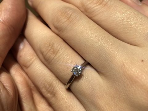 【カルティエ(Cartier)の口コミ】 ・ネットでいう世界５大ブランドに憧れがあった
・暗いところで確認しても…