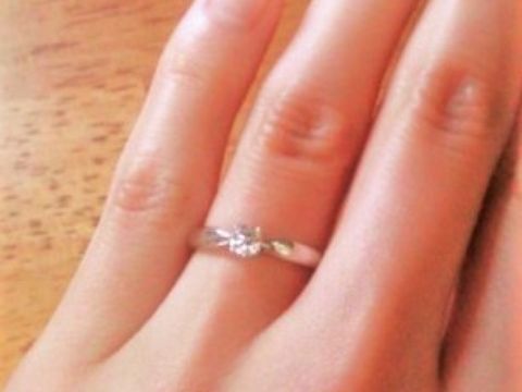 【ティファニー(Tiffany & Co.)の口コミ】 結婚当時婚約指輪はいらないといっていたのですが、夫が結婚3年と誕生日の…