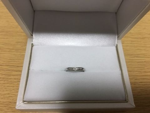 【宝寿堂(ほうじゅどう)の口コミ】 引っかかりなどが心配でシンプルなデザインでダイヤ無しにしようと考えて…