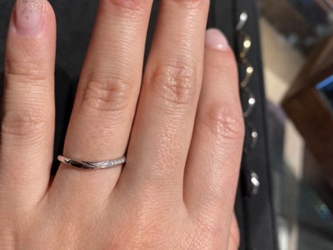 【俄(にわか)の口コミ】 同ブランドの木目調のデザインで彼とペアにするか最後まで悩みましたが、…