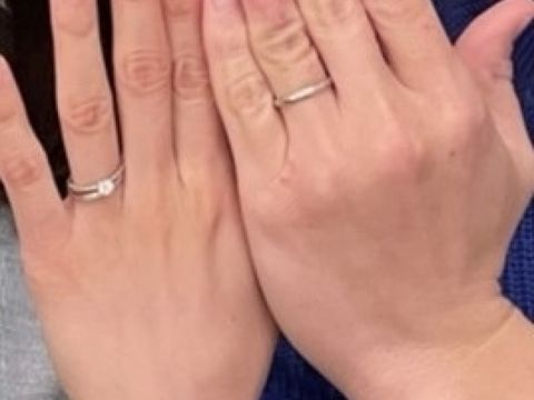 【アイプリモ(I-PRIMO)の口コミ】 色々悩みましたが、彼女が求めていた、シンプルでかつ結婚指輪だけでも綺…
