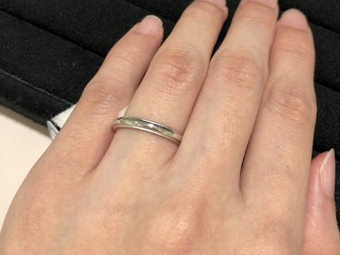 【TRECENTI(トレセンテ)の口コミ】 ストレートのタイプで、ミルグレインが綺麗な指輪です。すっきりとしたデ…