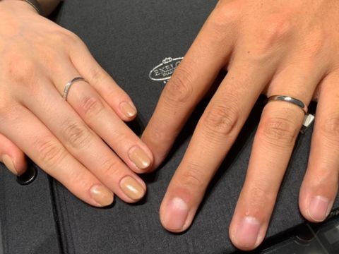 【エクセルコダイヤモンド(EXELCO DIAMOND)の口コミ】 華奢なデザインで、手が綺麗にみえるものを探していました。色々と試着さ…