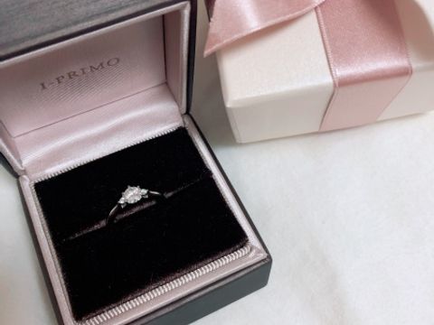 【アイプリモ(I-PRIMO)の口コミ】 横から見るとハートのデザインになっていて、とても気に入りました。
あま…