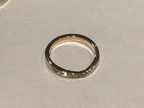 【杢目金屋(もくめがねや)の口コミ】 デザインはとても可愛いく、職人さんがひとつひとつ丁寧に作っているそう…