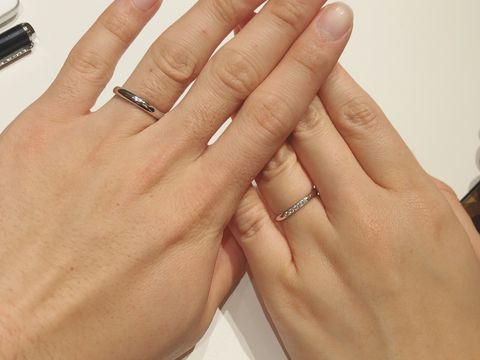 【ラザール ダイヤモンド(LAZARE DIAMOND)の口コミ】 他ブランドの指輪ではあまりしっくりこなかったのですがデザインがすごく…