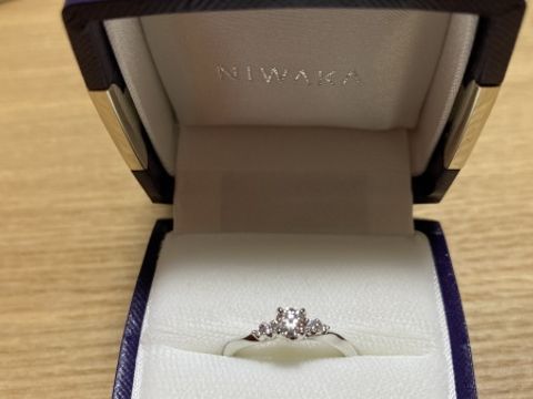 【俄(にわか)の口コミ】 日本のお店という点に惹かれて購入を決めました。それぞれの指輪には和を…