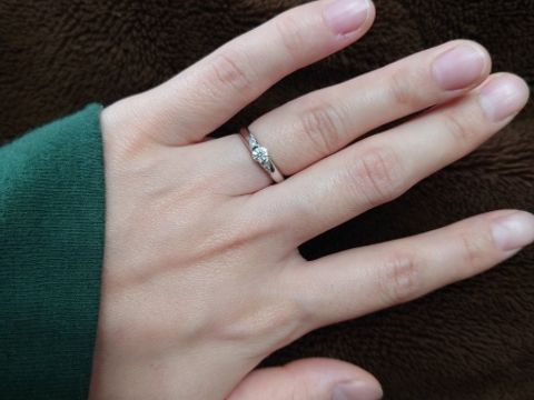 【アイプリモ(I-PRIMO)の口コミ】 婚約指輪は普段つけないイメージがあり、それではもったいないと感じた為…