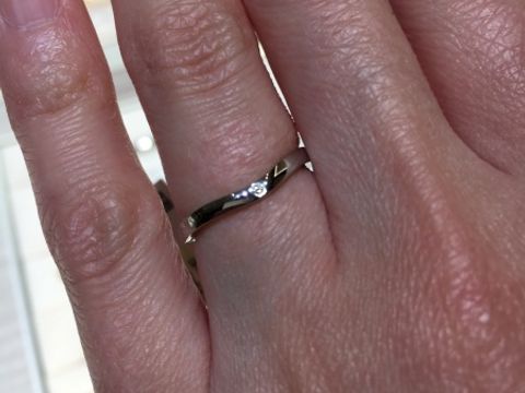 【カルティエ(Cartier)の口コミ】 Cartier特有のデザインで一石のダイヤモンドが付いていてシンプルだけど華…