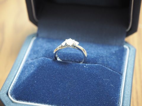 【銀座ダイヤモンドシライシの口コミ】 たくさん種類があったので、指輪のデザインで自分が理想するものが見つか…