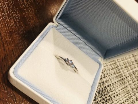 【Only You(オンリーユー)の口コミ】 素材は、耐久性を考えプラチナ95パーセント以上のもので探しました。ダイ…