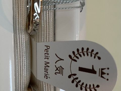 【Petit Marie(プチマリエ)の口コミ】 細身でプラチナの指輪。シンプルだけど少しデザインが入ることでかわいら…