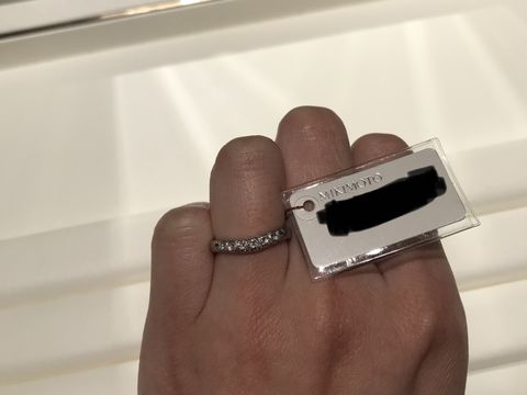 【MIKIMOTO(ミキモト)の口コミ】 たくさんのお店で試着したり、ネットで下調べをしましたが、つけ心地がダ…