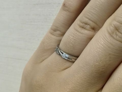 【遥-haruka-の口コミ】 知人の紹介でこのお店で買うと決めていました。
たくさんの種類があり、迷…