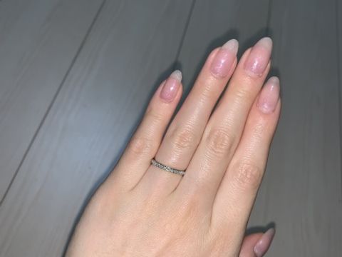 【銀座ダイヤモンドシライシの口コミ】 どんなときも付けていられるように、ハーフエタニティで探していました。…