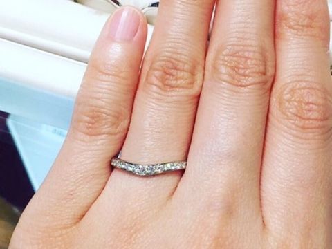 【モニッケンダム(MONNICKENDAM)の口コミ】 ハーフエタニティのキラキラした結婚指輪です。他店のハーフエタニティよ…