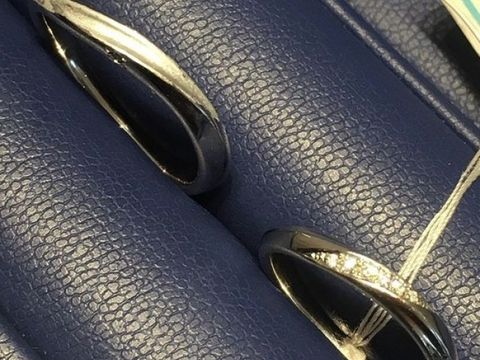 【銀座ダイヤモンドシライシの口コミ】 私の指のタイプはストレートだと、指が短く見えてしまうようで、ウェーブ…