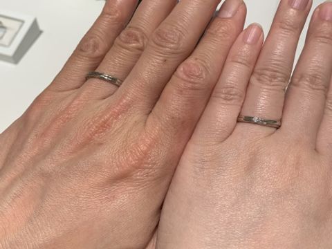 【銀座ダイヤモンドシライシの口コミ】 結婚指輪の下見は3軒目で、実は2軒目で見た他のブランドの指輪でほぼ気持…