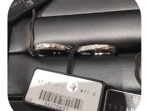 【ラザール ダイヤモンド(LAZARE DIAMOND)の口コミ】 デザインとダイヤモンドの輝きが素敵で、つけ心地も良かったです。
デザイ…