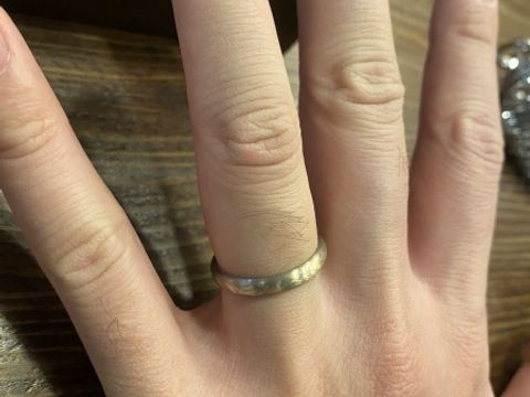 【ichi(イチ)の口コミ】 和風で一点もの、少し個性を出したい人におすすめです。
柄の感じは、ゴー…