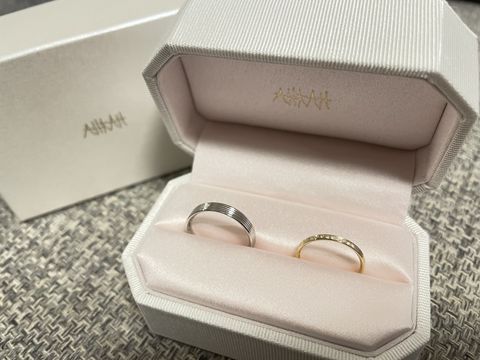 【AHKAH(アーカー)の口コミ】 一目惚れです。
この指輪を見つけた後に何店舗か色々見て周りましたが、ず…