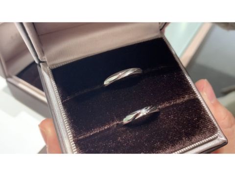 【アイプリモ(I-PRIMO)の口コミ】 たくさん種類があり迷いましたが、気になるものをいくつか試着させて頂き…